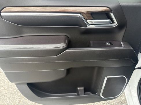 Used 2024 Chevrolet Silverado 1500 LT image 20