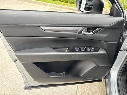 Used 2020 MAZDA CX-5 Touring image 40