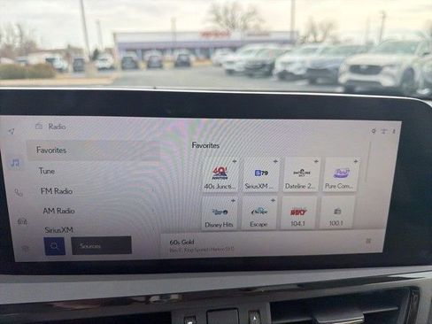 Used 2023 Lexus ES 350 350 w/ Premium Package image 15