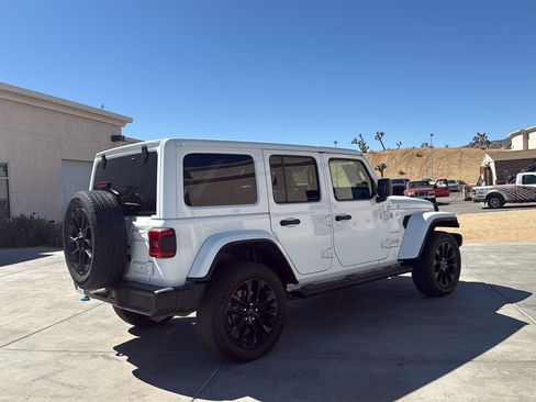 Certified 2024 Jeep Wrangler Unlimited Sahara AWD/4WD image 6