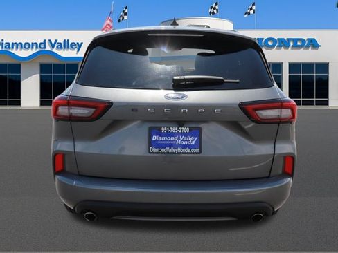 Used 2023 Ford Escape ST-Line FWD image 5