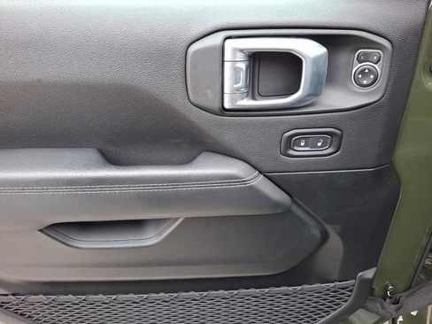 Certified 2021 Jeep Wrangler Unlimited Sahara w/ Cold Weather Group image 12