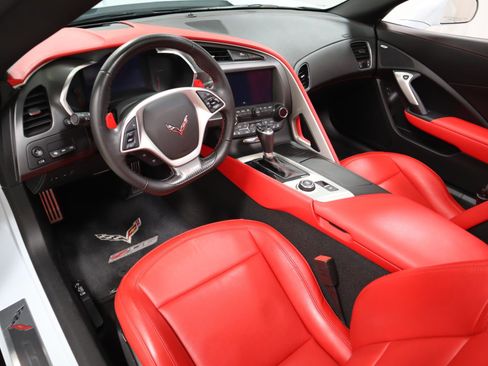 Used 2019 Chevrolet Corvette Z06 RWD image 19