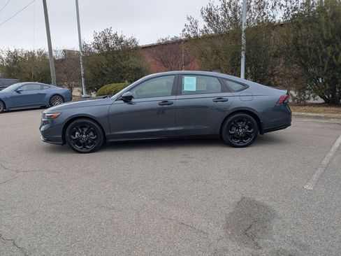 Used 2025 Honda Accord SE image 7