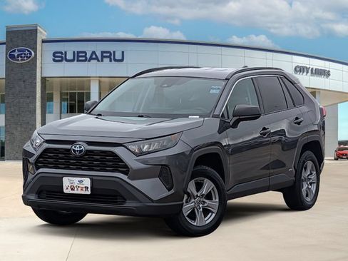 Used 2022 Toyota RAV4 LE AWD/4WD image 1
