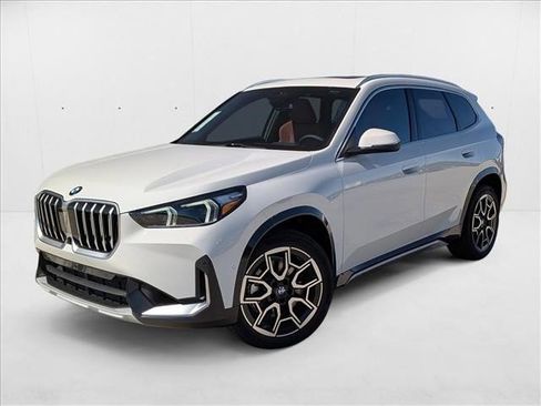 Used 2026 BMW X1 xDrive28i w/ Technology Package image 1