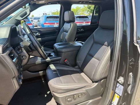 Used 2023 Chevrolet Tahoe Z71 w/ Z71 Off-Road Package AWD/4WD image 7