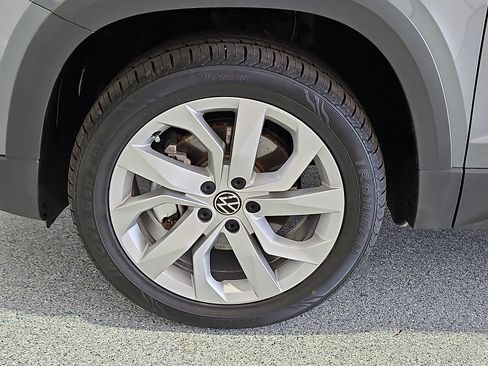 New 2026 Volkswagen Tiguan SE R-Line FWD image 12
