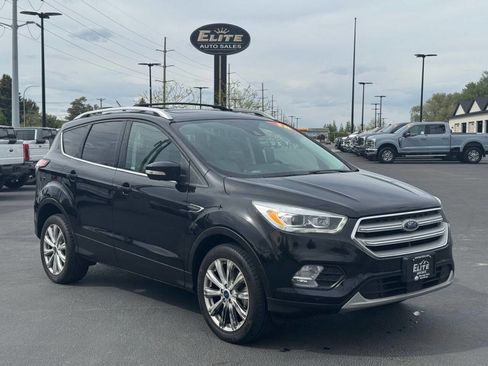 Used 2018 Ford Escape Titanium w/ Ford Safe & Smart Package AWD/4WD image 3