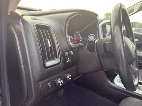 Certified 2021 Chevrolet Colorado LT w/ Redline Special Edition AWD/4WD image 15