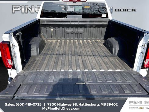 Used 2025 GMC Sierra 1500 AT4 w/ AT4 Premium Package AWD/4WD image 5