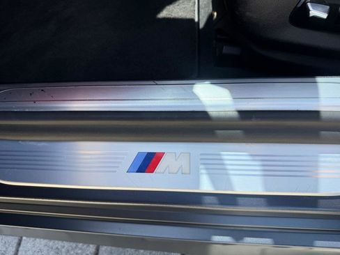 Used 2017 BMW 750i 750i Sedan image 39