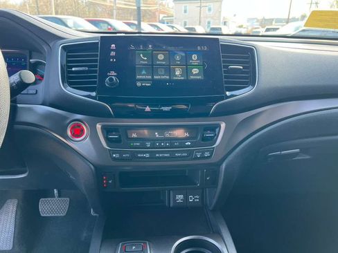 Used 2022 Honda Pilot Sport image 14