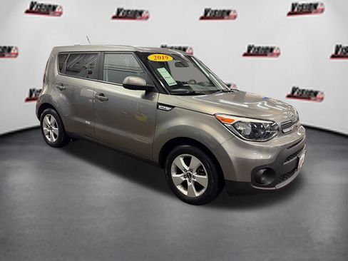 Used 2019 Kia Soul FWD image 3