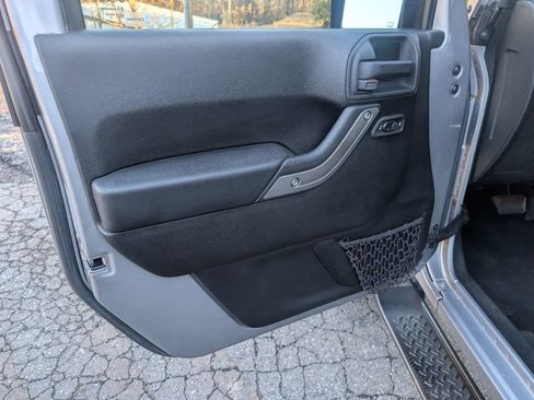 Used 2015 Jeep Wrangler Unlimited Sport w/ Quick Order Package 24S image 11