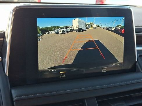 Used 2022 Chevrolet Tahoe Z71 AWD/4WD image 18