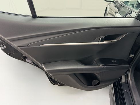 Used 2025 Toyota Camry SE FWD image 27