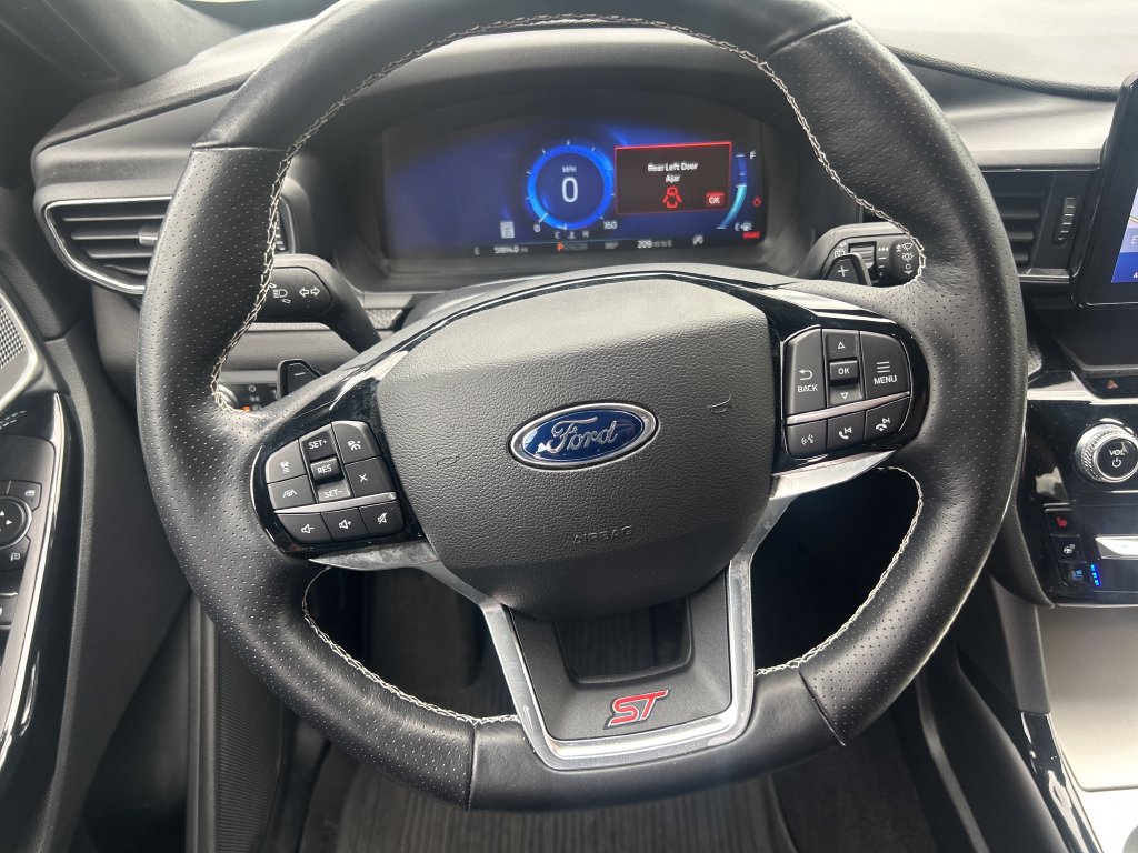Used 2022 Ford Explorer ST w/ Equipment Group 401A AWD/4WD image 17