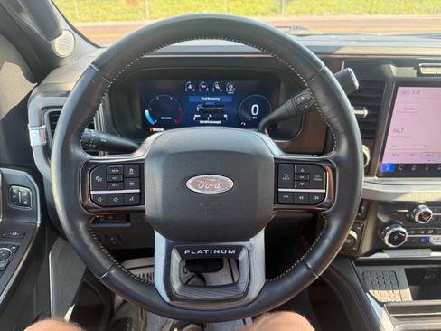 Used 2024 Ford F450 Platinum AWD/4WD image 18