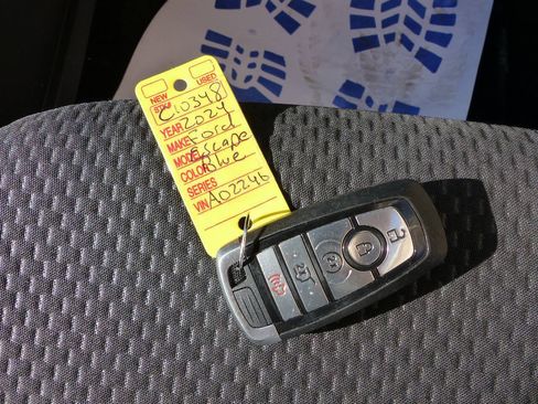 Used 2024 Ford Escape ST-Line Select w/ Tech Pack #1 AWD/4WD image 48