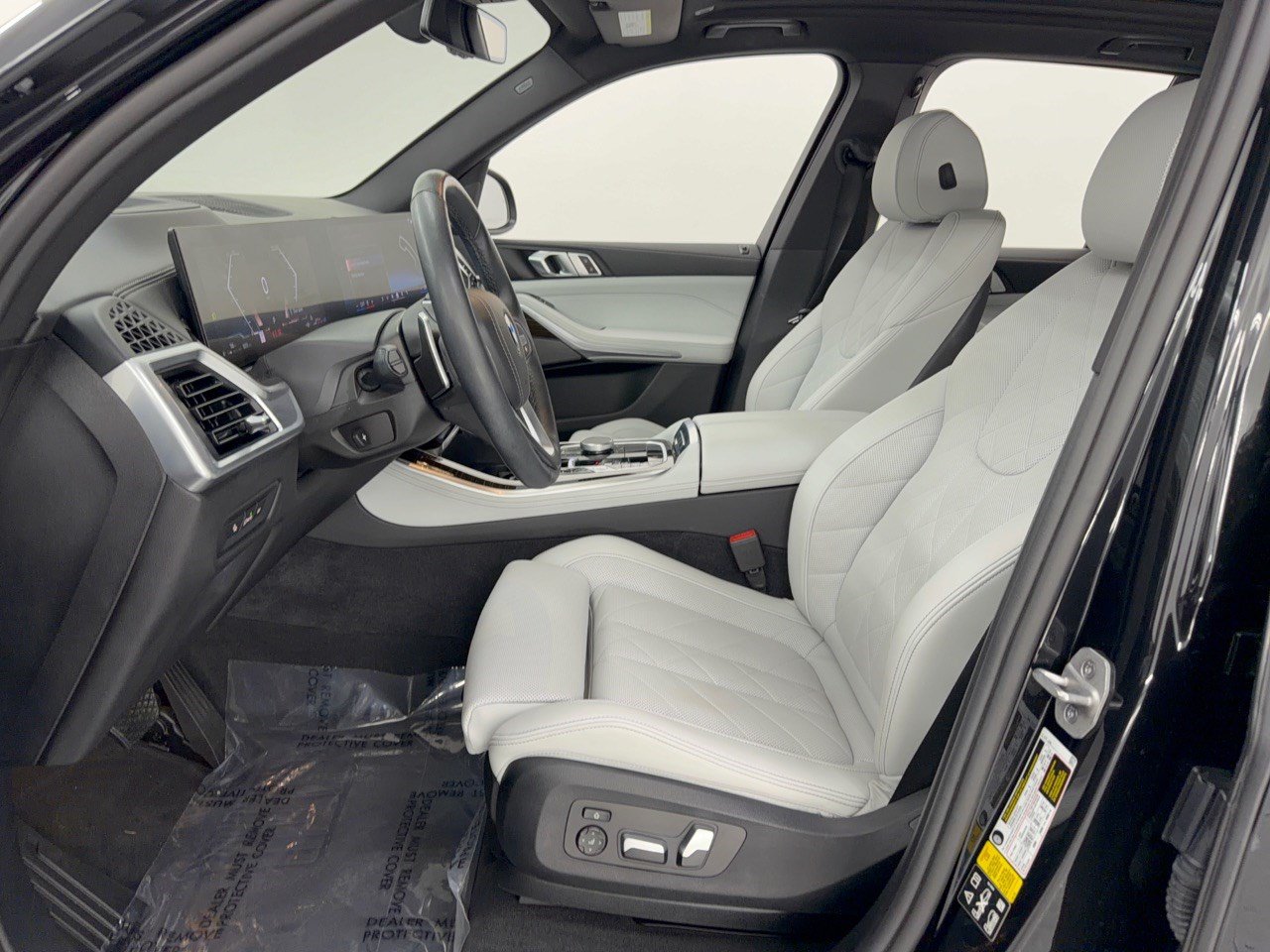 Used 2024 BMW X5 xDrive40i w/ Premium Package AWD/4WD image 5