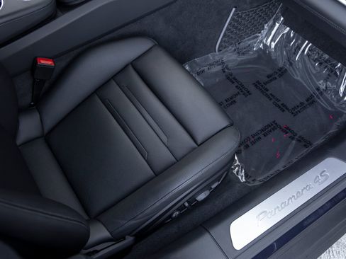 Certified 2022 Porsche Panamera 4S AWD/4WD image 56