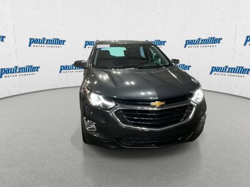 Used 2021 Chevrolet Equinox LT FWD image 3