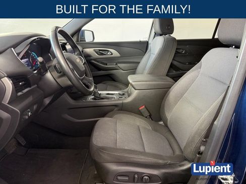 Used 2023 Chevrolet Traverse LT AWD/4WD image 17