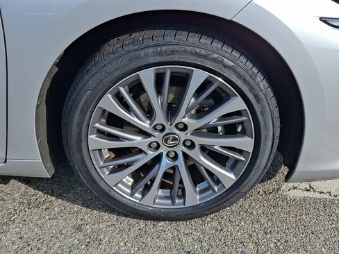 Used 2021 Lexus ES 300h w/ Premium Package FWD image 8