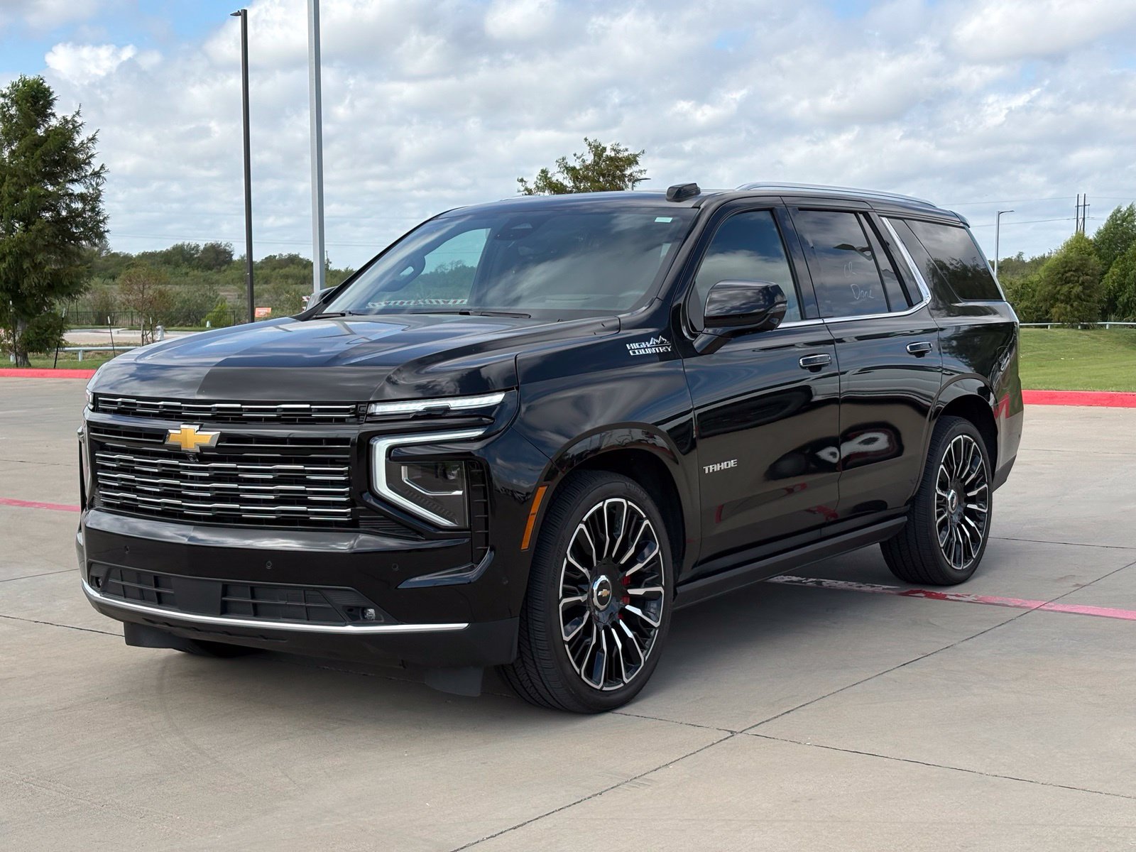 Certified 2026 Chevrolet Tahoe High Country AWD/4WD image 3