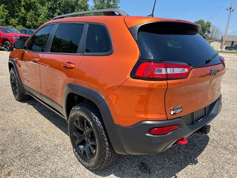 Used 2016 Jeep Cherokee Trailhawk w/ Comfort/Convenience Group AWD/4WD image 5