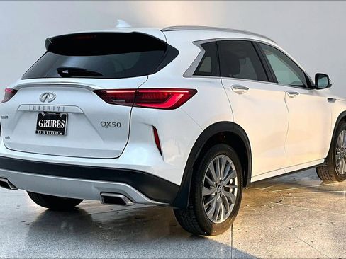 Certified 2025 INFINITI QX50 Luxe image 2