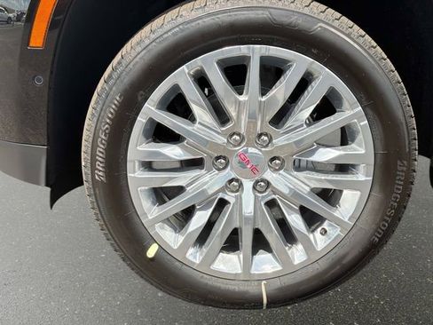 New 2026 GMC Yukon Elevation image 10