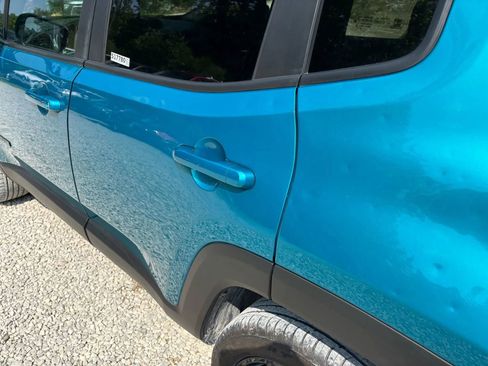 Used 2022 Jeep Renegade Altitude image 23