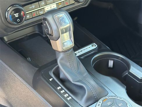 Used 2025 Ford Bronco Outer Banks image 26