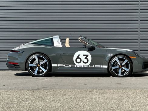 Used 2021 Porsche 911 Targa 4S image 9