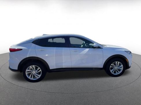 Used 2025 Buick Envista Preferred image 16