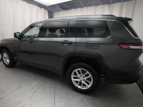 Used 2022 Jeep Grand Cherokee L Laredo w/ Luxury Tech Group I AWD/4WD image 33