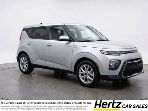 Used 2025 Kia Soul LX w/ LX Technology Package FWD image 1