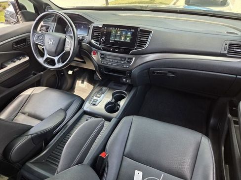 Certified 2023 Honda Passport EX-L image 17