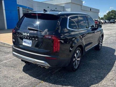 Used 2022 Kia Telluride EX w/ EX Premium Package FWD image 3