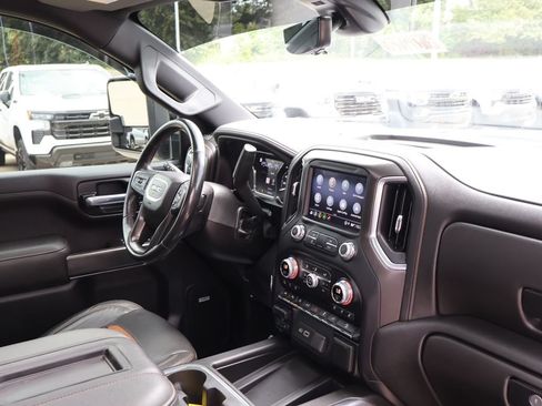 Used 2021 GMC Sierra 1500 AT4 w/ AT4 Premium Package AWD/4WD image 47