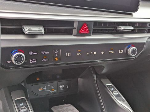 New 2026 Kia Sorento S FWD image 24