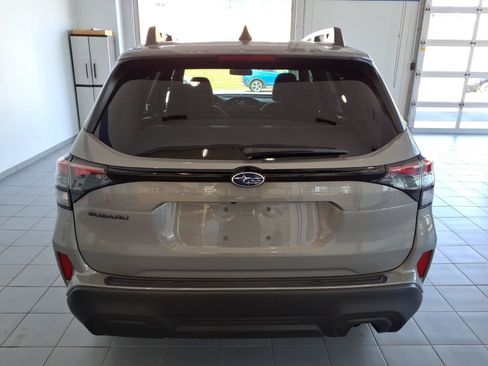 Used 2026 Subaru Forester Premium AWD/4WD image 5