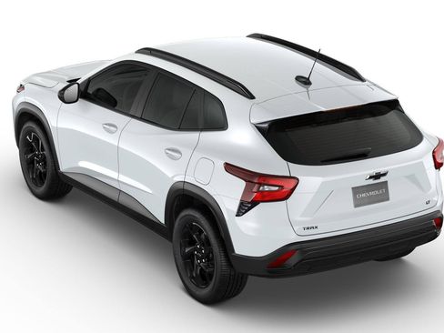 New 2026 Chevrolet Trax LT w/ Driver Confidence Package FWD image 26