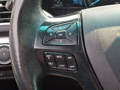 Used 2016 Ford Explorer XLT w/ Equipment Group 202A AWD/4WD image 23