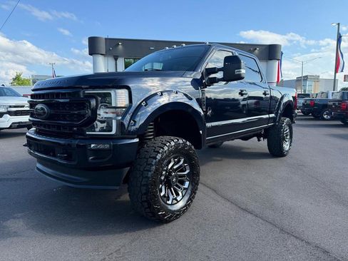 Used 2022 Ford F250 Lariat w/ Black Appearance Package AWD/4WD image 3