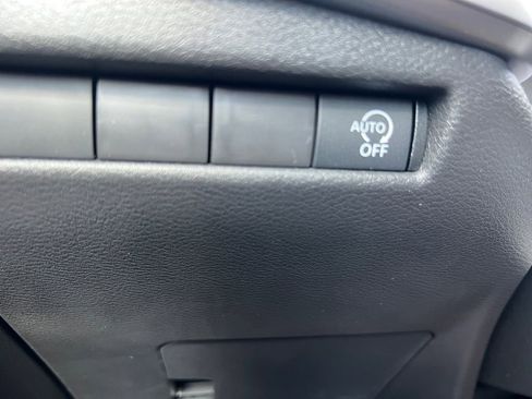 New 2026 Nissan Kicks SV image 10