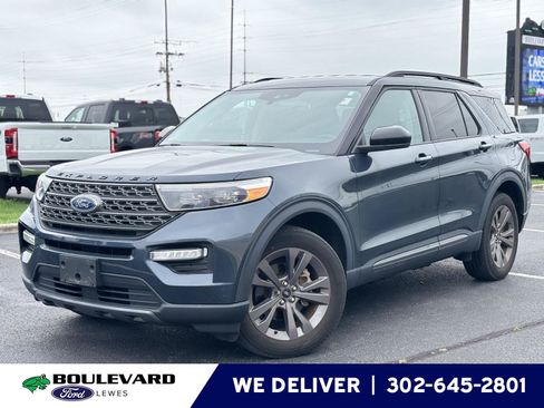 Used 2023 Ford Explorer XLT w/ Equipment Group 202A AWD/4WD image 1