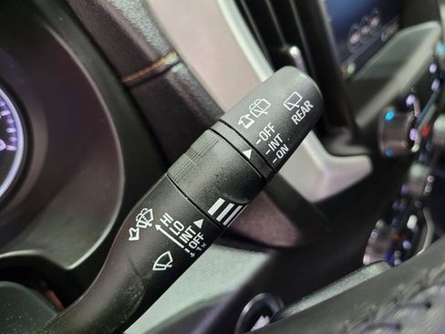 Used 2021 GMC Terrain SLT image 39